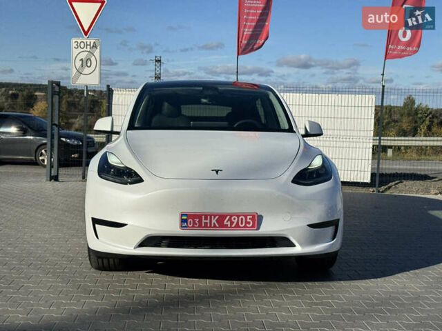 Белый Тесла Model Y, объемом двигателя 0 л и пробегом 26 тыс. км за 29900 $, фото 13 на Automoto.ua