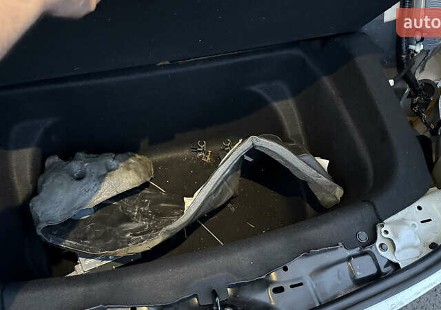 Білий Тесла Model Y, об'ємом двигуна 0 л та пробігом 96 тис. км за 19900 $, фото 24 на Automoto.ua