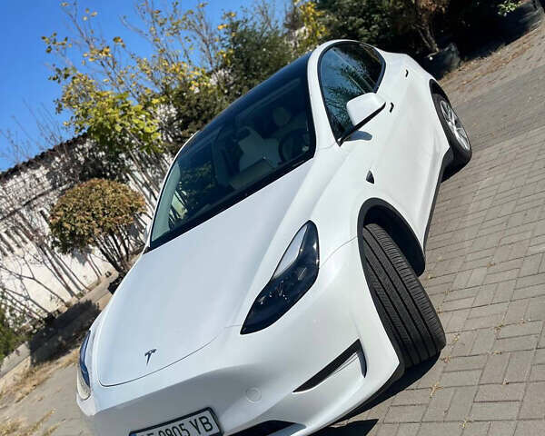 Белый Тесла Model Y, объемом двигателя 0 л и пробегом 39 тыс. км за 30999 $, фото 7 на Automoto.ua