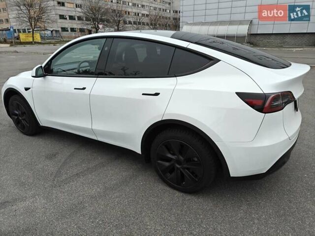 Белый Тесла Model Y, объемом двигателя 0 л и пробегом 18 тыс. км за 29000 $, фото 6 на Automoto.ua