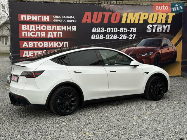 Белый Тесла Model Y, объемом двигателя 0 л и пробегом 23 тыс. км за 26500 $, фото 38 на Automoto.ua
