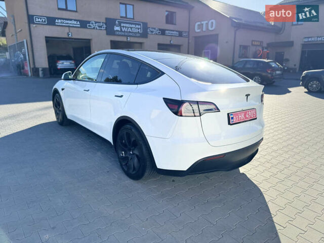Белый Тесла Model Y, объемом двигателя 0 л и пробегом 26 тыс. км за 29900 $, фото 15 на Automoto.ua