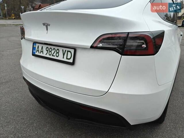 Белый Тесла Model Y, объемом двигателя 0 л и пробегом 18 тыс. км за 29000 $, фото 24 на Automoto.ua