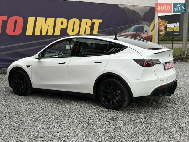 Белый Тесла Model Y, объемом двигателя 0 л и пробегом 23 тыс. км за 26500 $, фото 34 на Automoto.ua