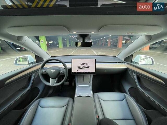 Белый Тесла Model Y, объемом двигателя 0 л и пробегом 18 тыс. км за 38900 $, фото 15 на Automoto.ua