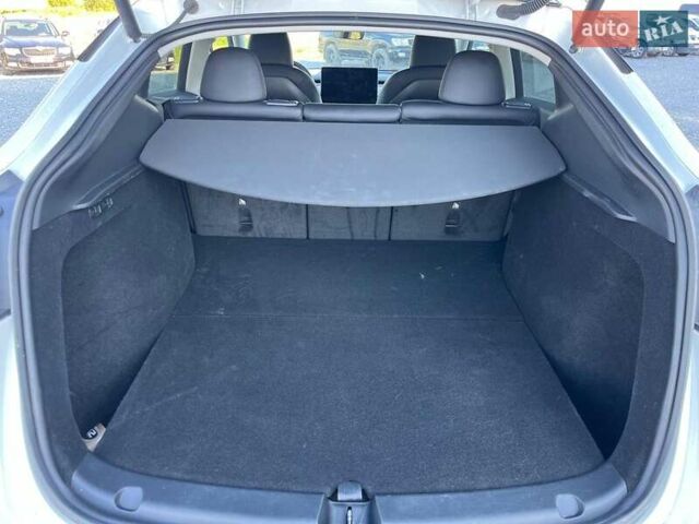 Белый Тесла Model Y, объемом двигателя 0 л и пробегом 34 тыс. км за 30890 $, фото 28 на Automoto.ua