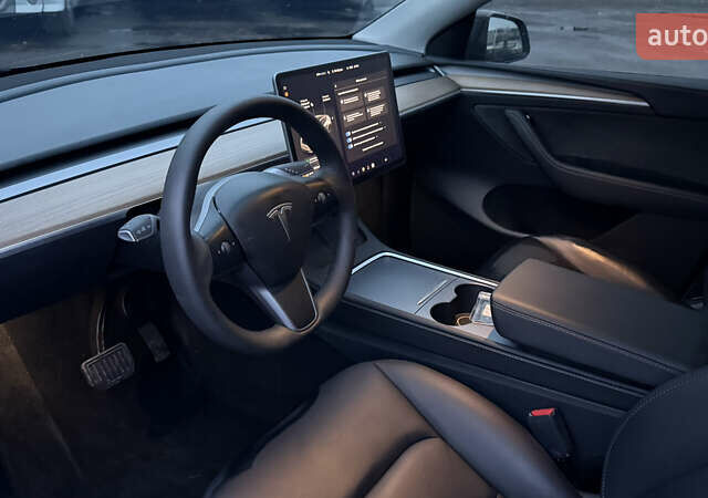 Білий Тесла Model Y, об'ємом двигуна 0 л та пробігом 96 тис. км за 19900 $, фото 15 на Automoto.ua
