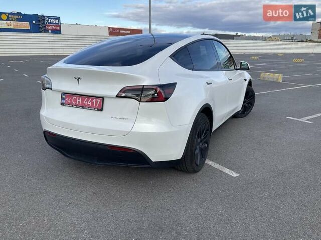 Білий Тесла Model Y, об'ємом двигуна 0 л та пробігом 14 тис. км за 37500 $, фото 6 на Automoto.ua