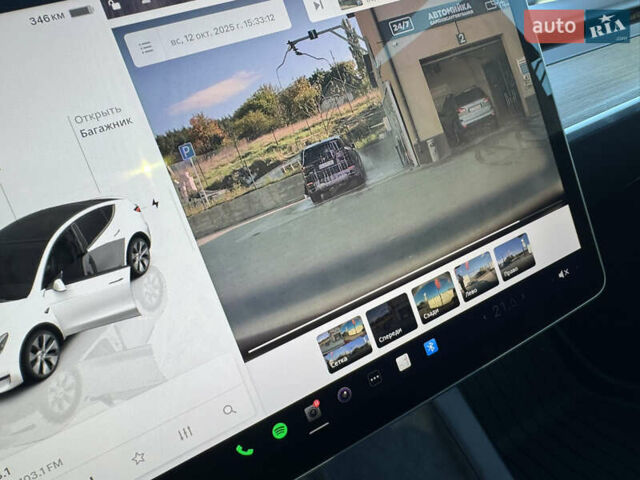 Белый Тесла Model Y, объемом двигателя 0 л и пробегом 26 тыс. км за 29900 $, фото 61 на Automoto.ua