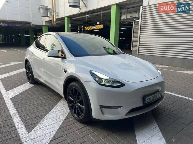 Белый Тесла Model Y, объемом двигателя 0 л и пробегом 18 тыс. км за 38900 $, фото 5 на Automoto.ua