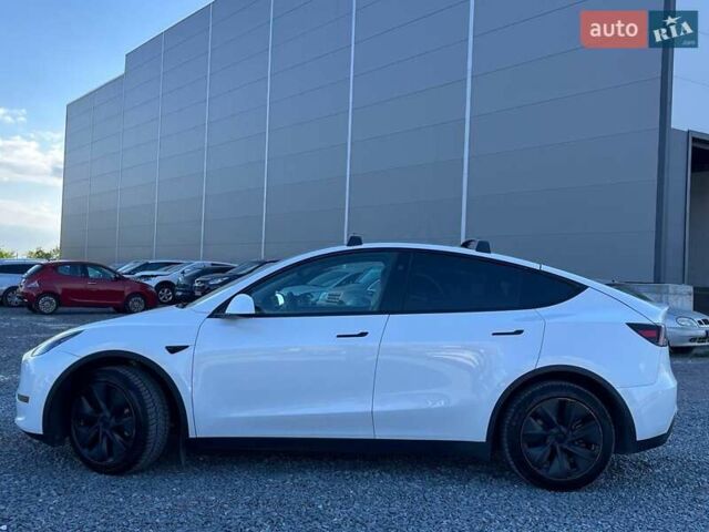 Белый Тесла Model Y, объемом двигателя 0 л и пробегом 34 тыс. км за 31440 $, фото 5 на Automoto.ua