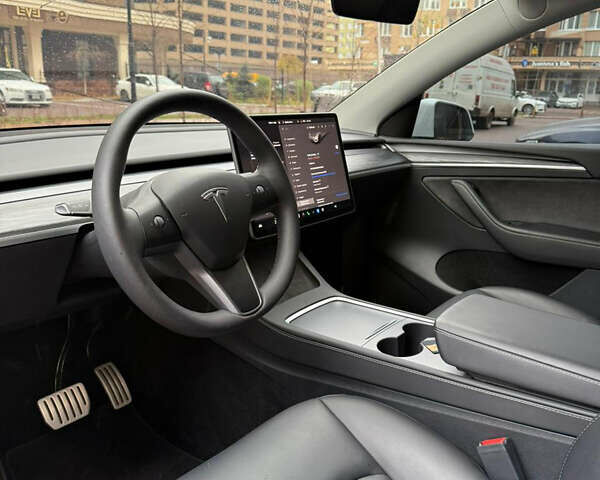 Белый Тесла Model Y, объемом двигателя 0 л и пробегом 17 тыс. км за 31300 $, фото 22 на Automoto.ua