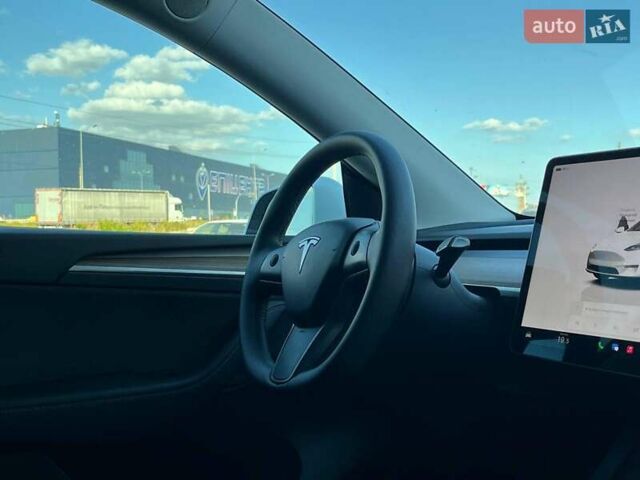 Белый Тесла Model Y, объемом двигателя 0 л и пробегом 34 тыс. км за 31440 $, фото 19 на Automoto.ua