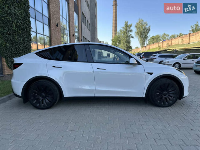 Білий Тесла Model Y, об'ємом двигуна 0 л та пробігом 5 тис. км за 27900 $, фото 5 на Automoto.ua