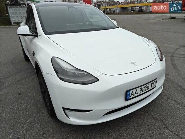Белый Тесла Model Y, объемом двигателя 0 л и пробегом 18 тыс. км за 29000 $, фото 11 на Automoto.ua