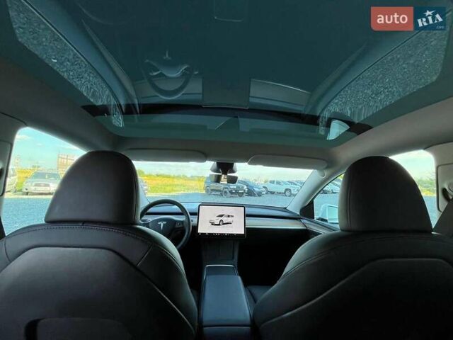 Белый Тесла Model Y, объемом двигателя 0 л и пробегом 34 тыс. км за 30890 $, фото 29 на Automoto.ua