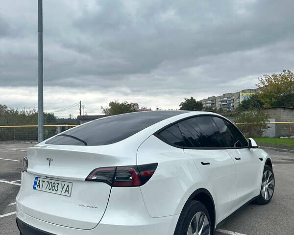 Белый Тесла Model Y, объемом двигателя 0 л и пробегом 35 тыс. км за 29000 $, фото 2 на Automoto.ua