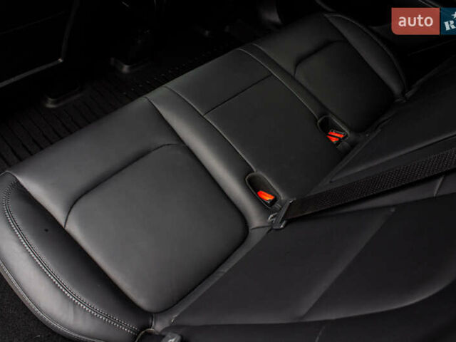 Білий Тесла Model Y, об'ємом двигуна 0 л та пробігом 11 тис. км за 30000 $, фото 28 на Automoto.ua