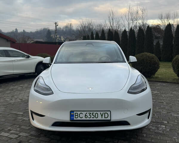 Білий Тесла Model Y, об'ємом двигуна 0 л та пробігом 8 тис. км за 34500 $, фото 2 на Automoto.ua