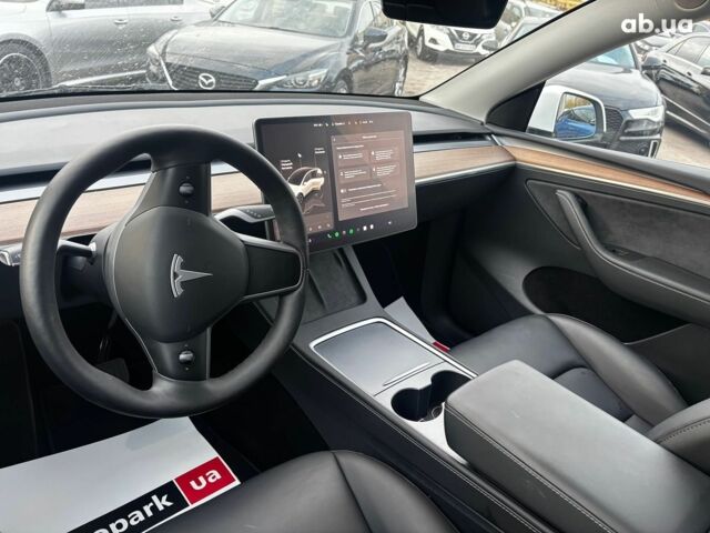 Белый Тесла Model Y, объемом двигателя 0 л и пробегом 25 тыс. км за 33290 $, фото 17 на Automoto.ua