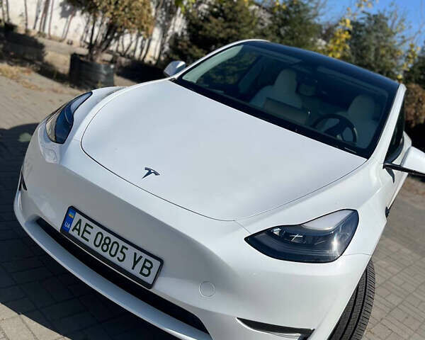 Белый Тесла Model Y, объемом двигателя 0 л и пробегом 39 тыс. км за 30999 $, фото 6 на Automoto.ua