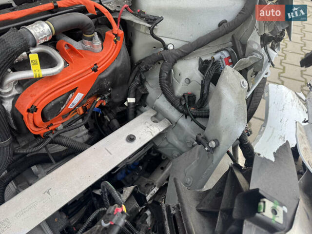 Белый Тесла Model Y, объемом двигателя 0 л и пробегом 5 тыс. км за 17800 $, фото 16 на Automoto.ua