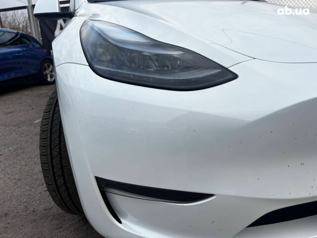 Белый Тесла Model Y, объемом двигателя 0 л и пробегом 25 тыс. км за 33290 $, фото 8 на Automoto.ua
