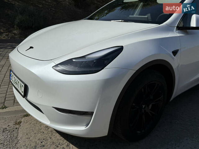 Белый Тесла Model Y, объемом двигателя 0 л и пробегом 13 тыс. км за 29500 $, фото 12 на Automoto.ua