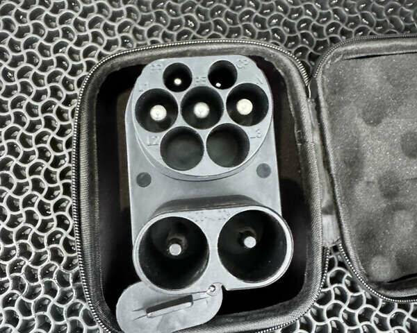 Белый Тесла Model Y, объемом двигателя 0 л и пробегом 23 тыс. км за 34000 $, фото 24 на Automoto.ua