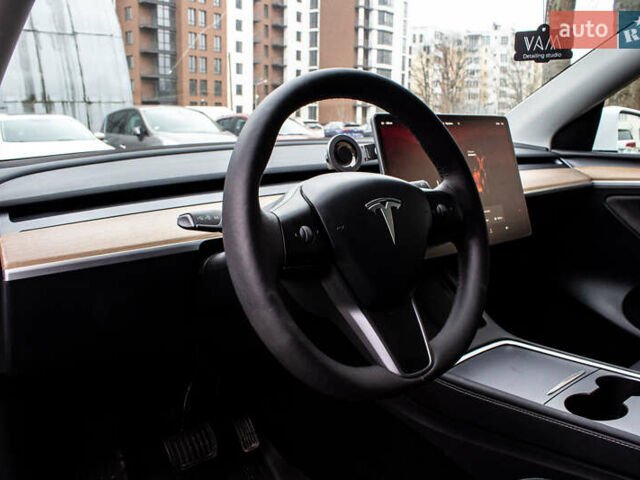 Білий Тесла Model Y, об'ємом двигуна 0 л та пробігом 11 тис. км за 30000 $, фото 40 на Automoto.ua