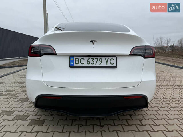 Белый Тесла Model Y, объемом двигателя 0 л и пробегом 1 тыс. км за 35500 $, фото 4 на Automoto.ua