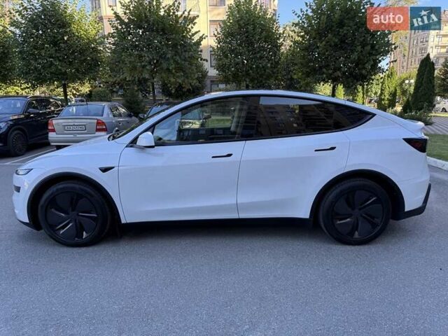 Білий Тесла Model Y, об'ємом двигуна 0 л та пробігом 1 тис. км за 63784 $, фото 6 на Automoto.ua