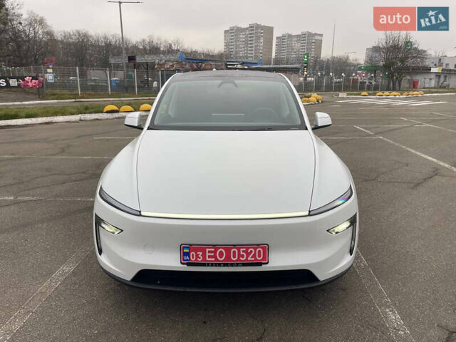 Білий Тесла Model Y, об'ємом двигуна 0 л та пробігом 2 тис. км за 63500 $, фото 5 на Automoto.ua