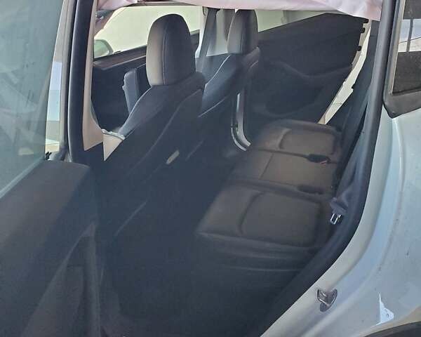 Бежевый Тесла Model Y, объемом двигателя 0 л и пробегом 50 тыс. км за 20500 $, фото 10 на Automoto.ua