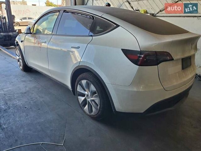 Бежевый Тесла Model Y, объемом двигателя 0 л и пробегом 50 тыс. км за 20500 $, фото 4 на Automoto.ua