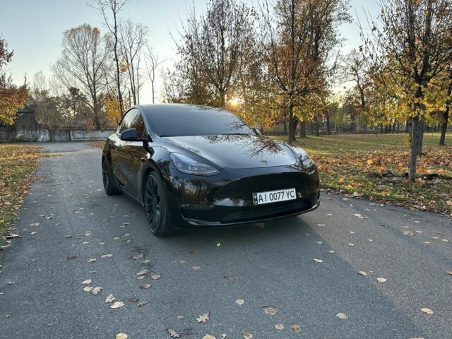 Черный Тесла Model Y, объемом двигателя 0 л и пробегом 46 тыс. км за 28000 $, фото 1 на Automoto.ua
