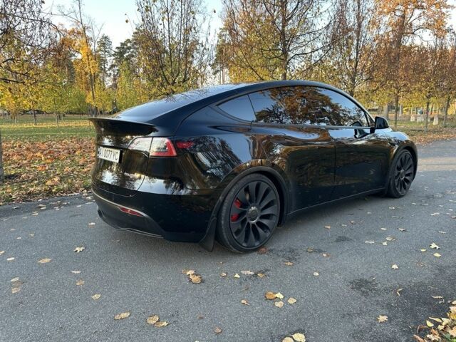 Черный Тесла Model Y, объемом двигателя 0 л и пробегом 46 тыс. км за 28000 $, фото 6 на Automoto.ua