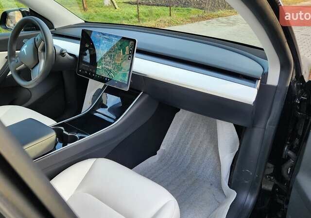 Черный Тесла Model Y, объемом двигателя 0 л и пробегом 86 тыс. км за 24500 $, фото 11 на Automoto.ua