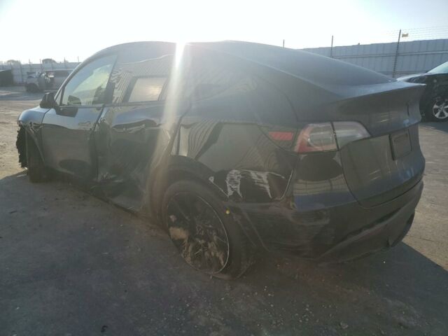 Черный Тесла Model Y, объемом двигателя 0 л и пробегом 103 тыс. км за 11300 $, фото 3 на Automoto.ua