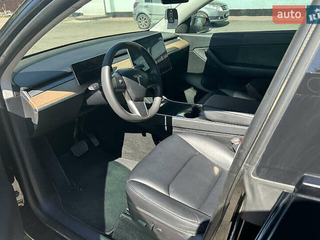 Черный Тесла Model Y, объемом двигателя 0 л и пробегом 89 тыс. км за 19000 $, фото 8 на Automoto.ua