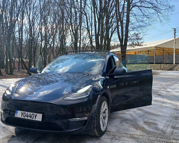 Черный Тесла Model Y, объемом двигателя 0 л и пробегом 100 тыс. км за 19500 $, фото 1 на Automoto.ua