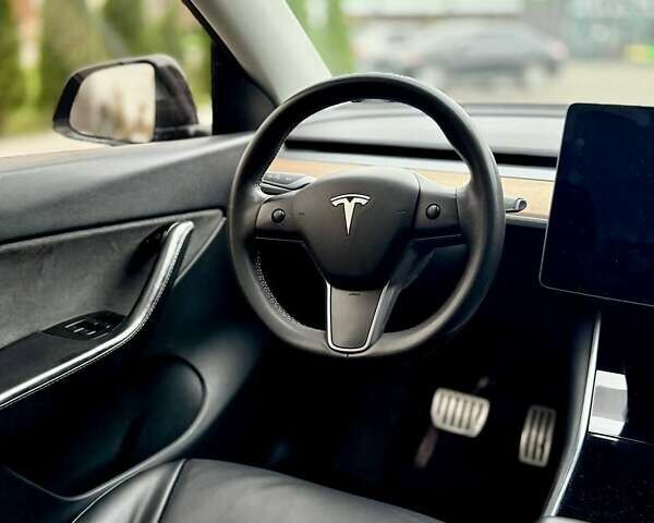 Черный Тесла Model Y, объемом двигателя 0 л и пробегом 158 тыс. км за 22860 $, фото 9 на Automoto.ua