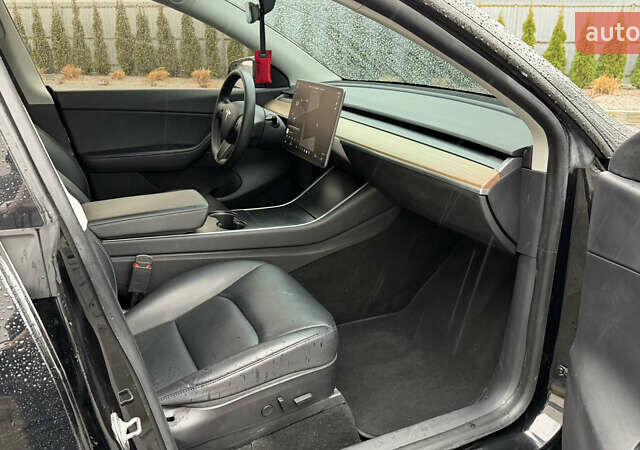 Черный Тесла Model Y, объемом двигателя 0 л и пробегом 169 тыс. км за 21900 $, фото 27 на Automoto.ua