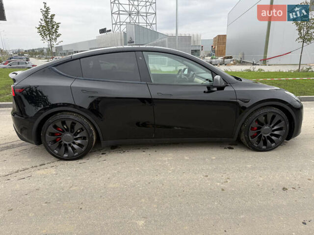 Черный Тесла Model Y, объемом двигателя 0 л и пробегом 107 тыс. км за 21000 $, фото 5 на Automoto.ua