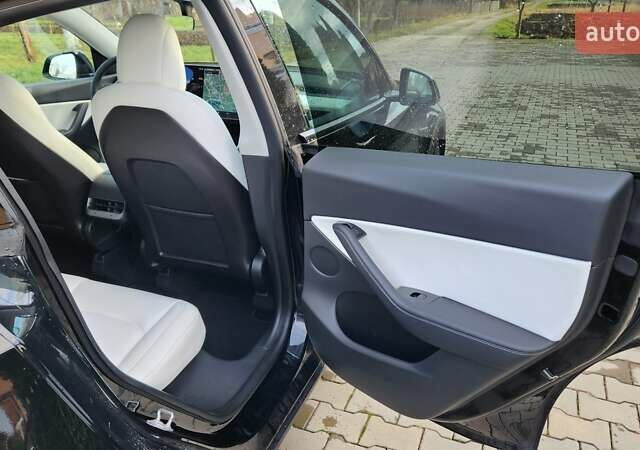 Черный Тесла Model Y, объемом двигателя 0 л и пробегом 86 тыс. км за 24500 $, фото 12 на Automoto.ua