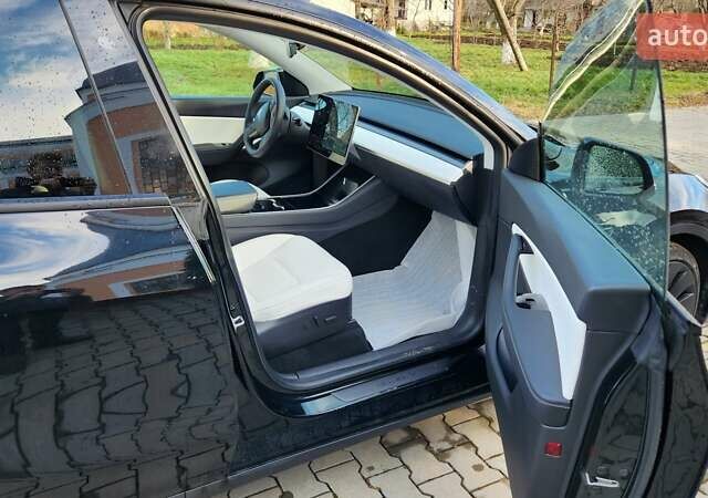 Черный Тесла Model Y, объемом двигателя 0 л и пробегом 86 тыс. км за 24500 $, фото 10 на Automoto.ua