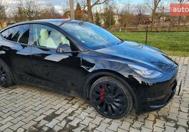 Черный Тесла Model Y, объемом двигателя 0 л и пробегом 86 тыс. км за 24500 $, фото 2 на Automoto.ua
