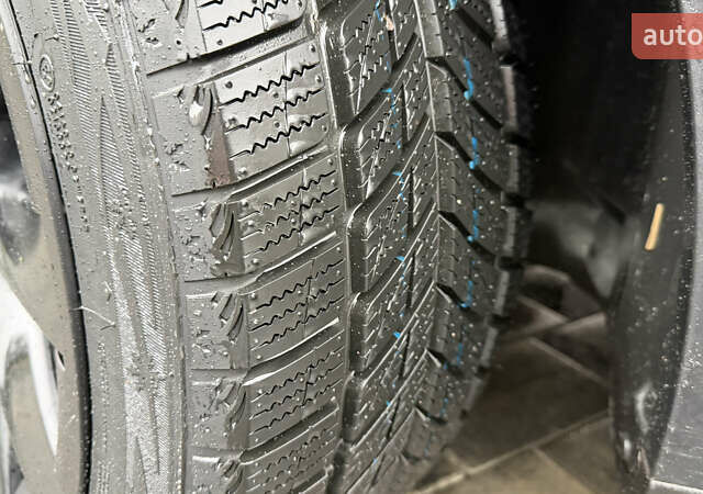 Черный Тесла Model Y, объемом двигателя 0 л и пробегом 169 тыс. км за 21900 $, фото 17 на Automoto.ua