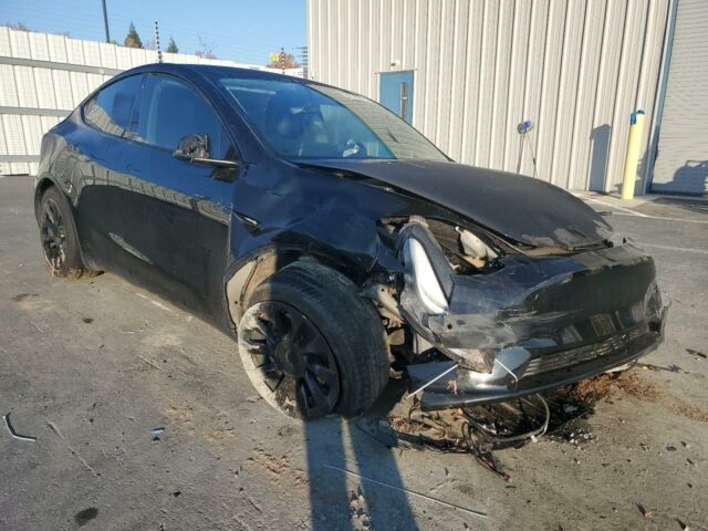 Черный Тесла Model Y, объемом двигателя 0 л и пробегом 103 тыс. км за 11300 $, фото 2 на Automoto.ua