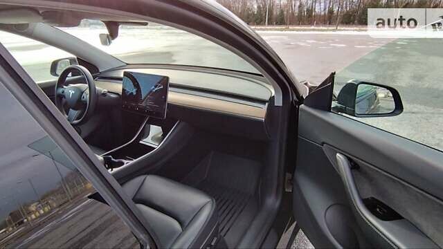 Чорний Тесла Model Y, об'ємом двигуна 0 л та пробігом 36 тис. км за 33500 $, фото 5 на Automoto.ua